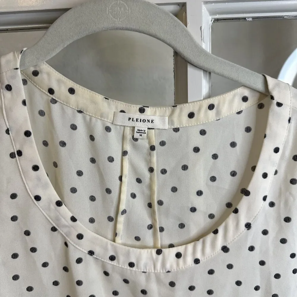 Pleione Sleeveless Top Size M White and Black Polka Dot Cami Shell - Picture 9 of 9